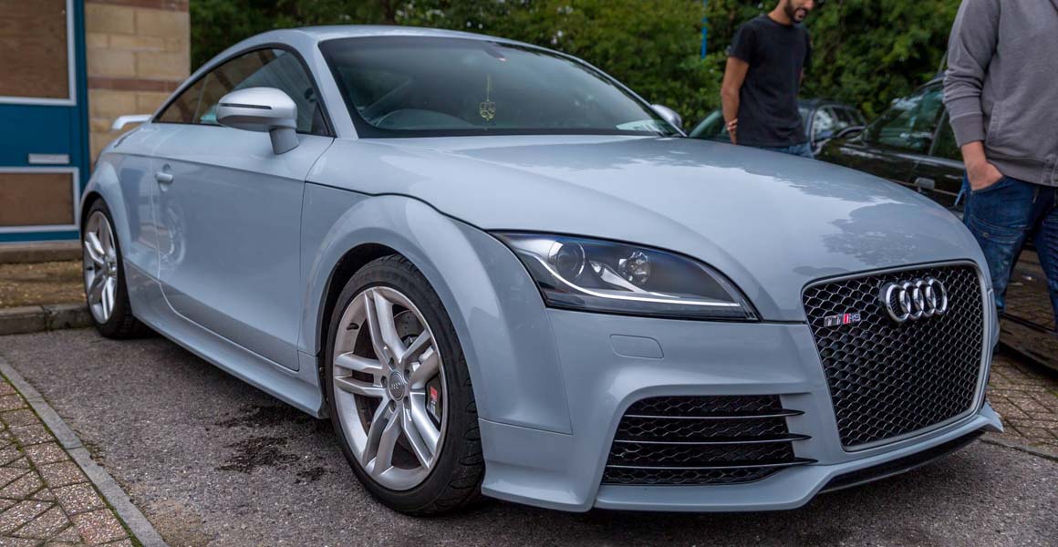 Custom exhausts, VAG engine specialists, tuning garage West London Audi TT RS
